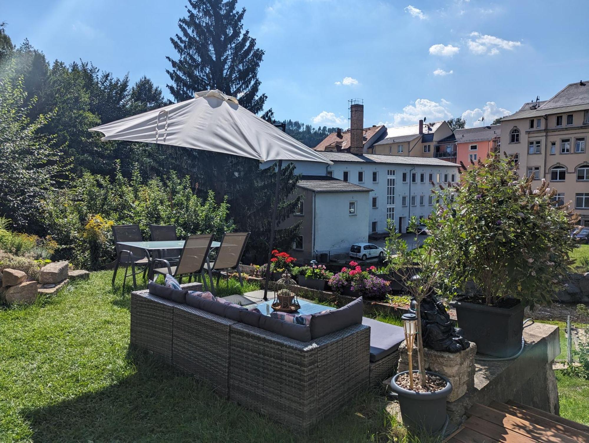 Zi2 - Urlaubsmagie - Whirlpool, Sauna Und Garten Apartman Sebnitz Kültér fotó