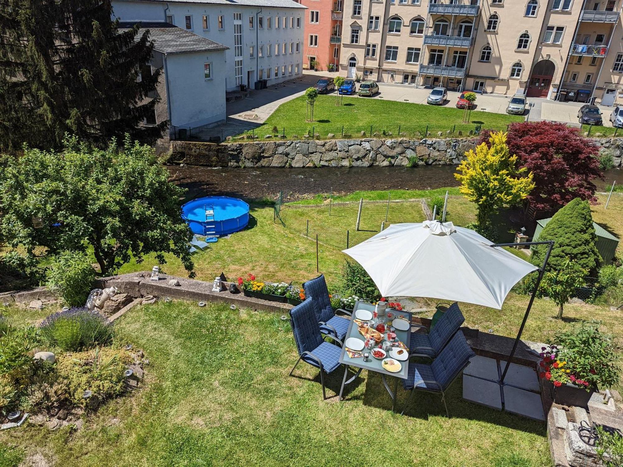 Zi2 - Urlaubsmagie - Whirlpool, Sauna Und Garten Apartman Sebnitz Kültér fotó